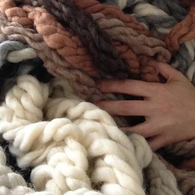 I fall in love with accessories,jewellery,home décor,different kinds of simply things which make our life more beautiful. https://t.co/FpHavJTPZ7