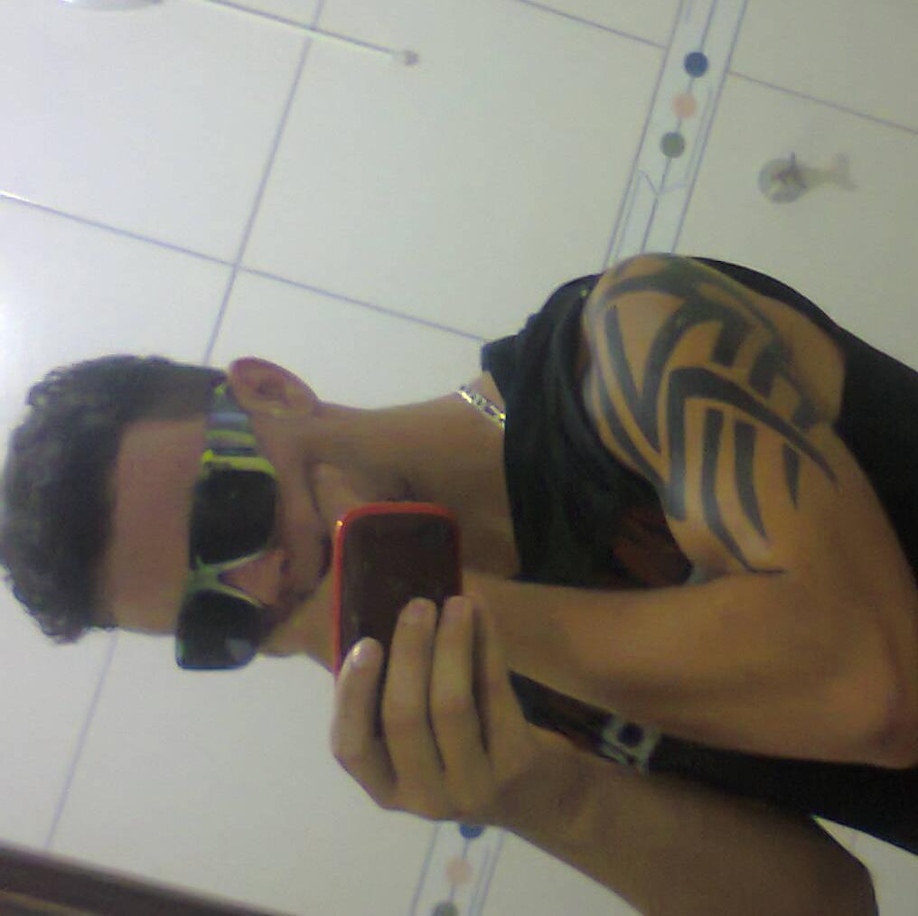 VIVE INTENCIONAMENTE BASTA AGREDITAR FALE A PENAS SONHAR