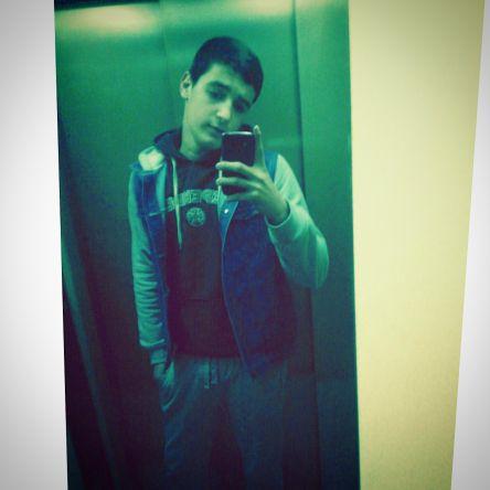 Instagram:ricardomen53 `Cuando se marcha veo su culo y me tortura'
