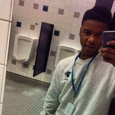 Follow i follow back ^.^ 
Ball is life