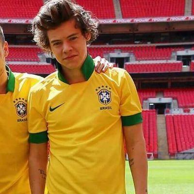 eman_domaidat's profile picture. Happy. Free. Confused. Lonely. At the same time.