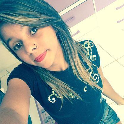 te siinto tão longee.. Mas te quero tãoo perto....