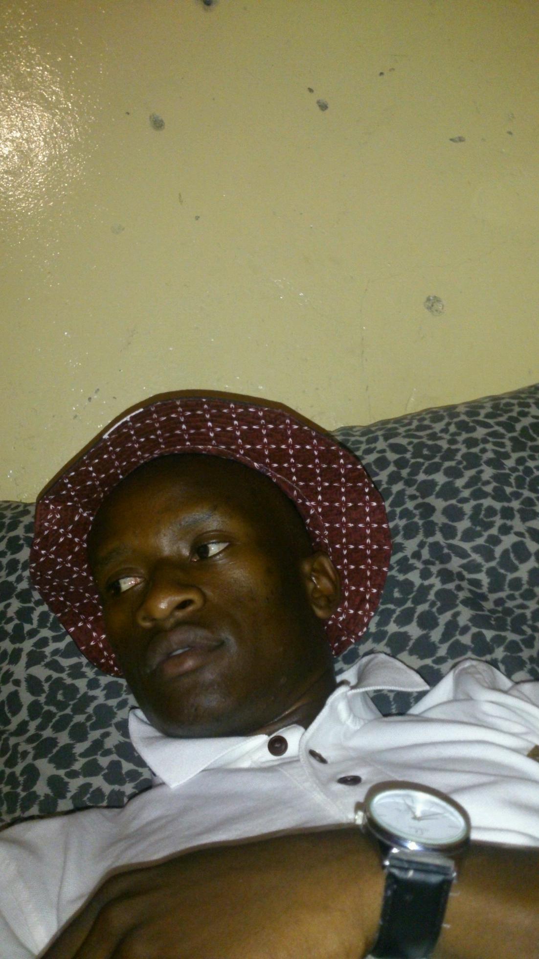 edmondmatjee's profile picture. Deep House Head!! Anythng that got to do wit Deep/Soulful House it
involves me!!!!