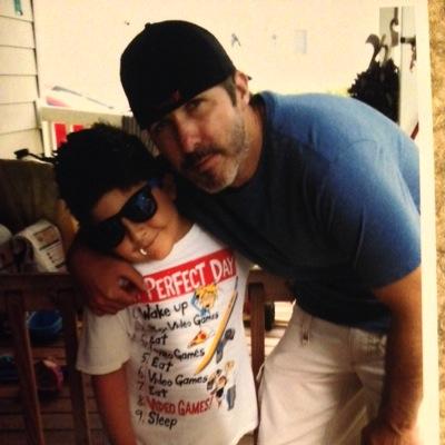 RobHead02's profile picture. People these days avoid humor like they avoid the plague!