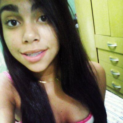 Você não sabe a sorte que tem, mil loucos por ela.. e ela louca por você ✌✌
Whats.:988585572
Insta.:_EllenCristinaa 
✌✌