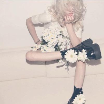 I love music ♪ Vampire diaries❤︎❤︎❤︎洋楽・洋画なんでも大好きです♡♡！ Coldplay/Maroon5/Jus/1D/Tay/Ariana/Ed/Vamps❁ 本垢☞☞[@04keika] 《http://t.co/qwOiJ59XH6》