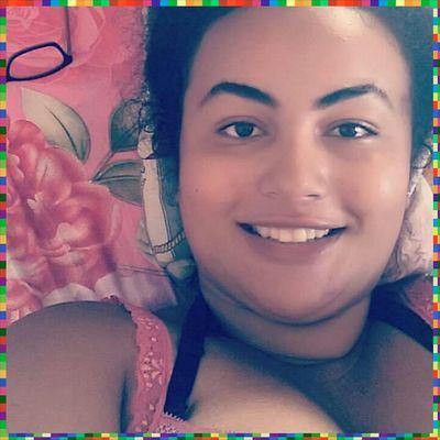 Menina-Mulher Pisciana Futura Nutricionista Que enquanto algumas pessoas fazem de tudo para se tornarem marcantes, eu hajo naturalmente e me torno inesquecível.