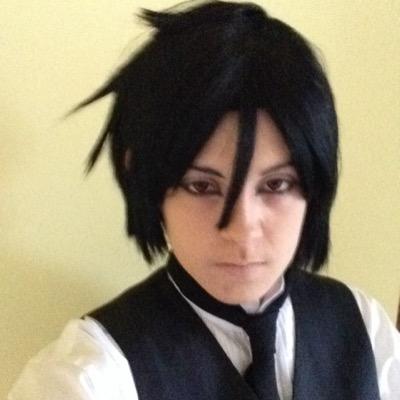 I am basically a huge derp. An obsessive anime nerd/ cosplayer.