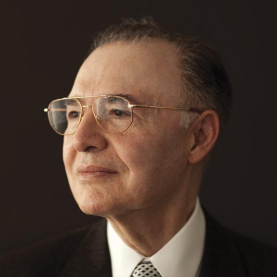 Espacio en homenaje al ilustre constitucionalista mexicano Dr. Jorge Carpizo.