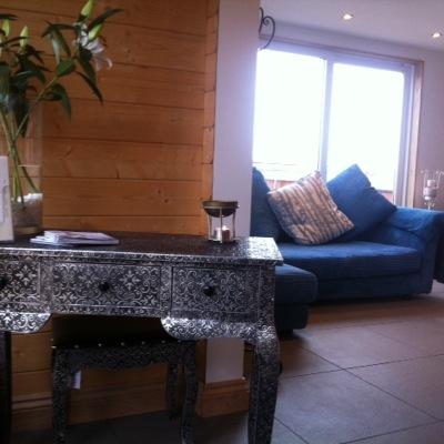 Eloise Hayes Private Clinic is a refuge for mind and body; a retreat from the busy humdrum of daily life and a sanctuary of ultimate wellbeing