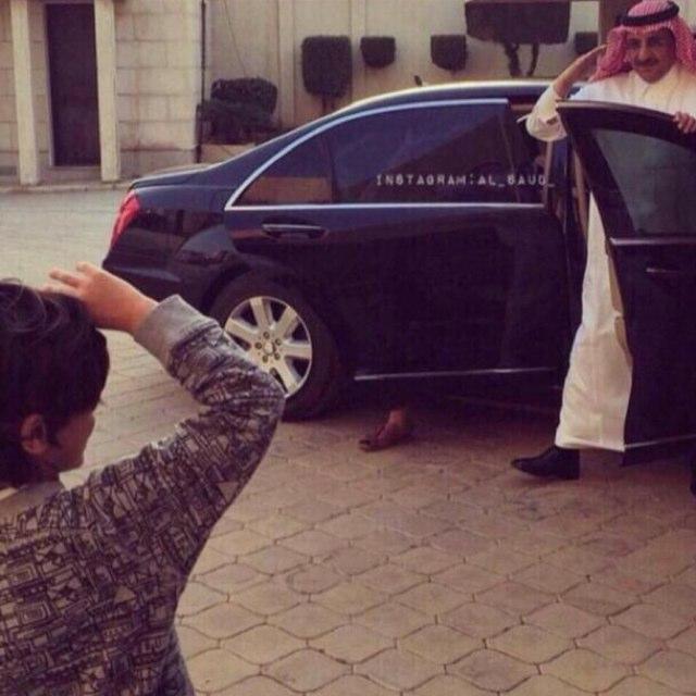 اقسم بالله العظيم على كتابه الكريم أن أكون مخلصا لله مجاهدا ا في سبيله عاملا بشريعه الاسلام مطيعا لمليكي ومدافعا عن وطني ( احد افراد قوات الطواري الخاصه )