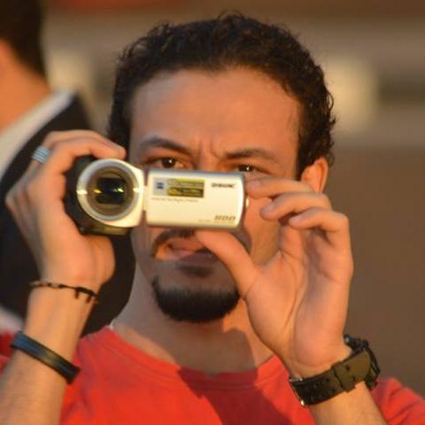 مواطن مصرى بسيط وافتخر 
Works At DJ & Animation
I hope to be a famous singer