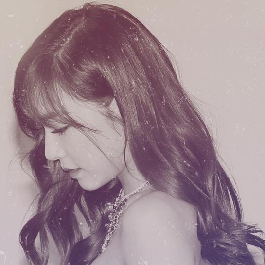 Tiffany...!