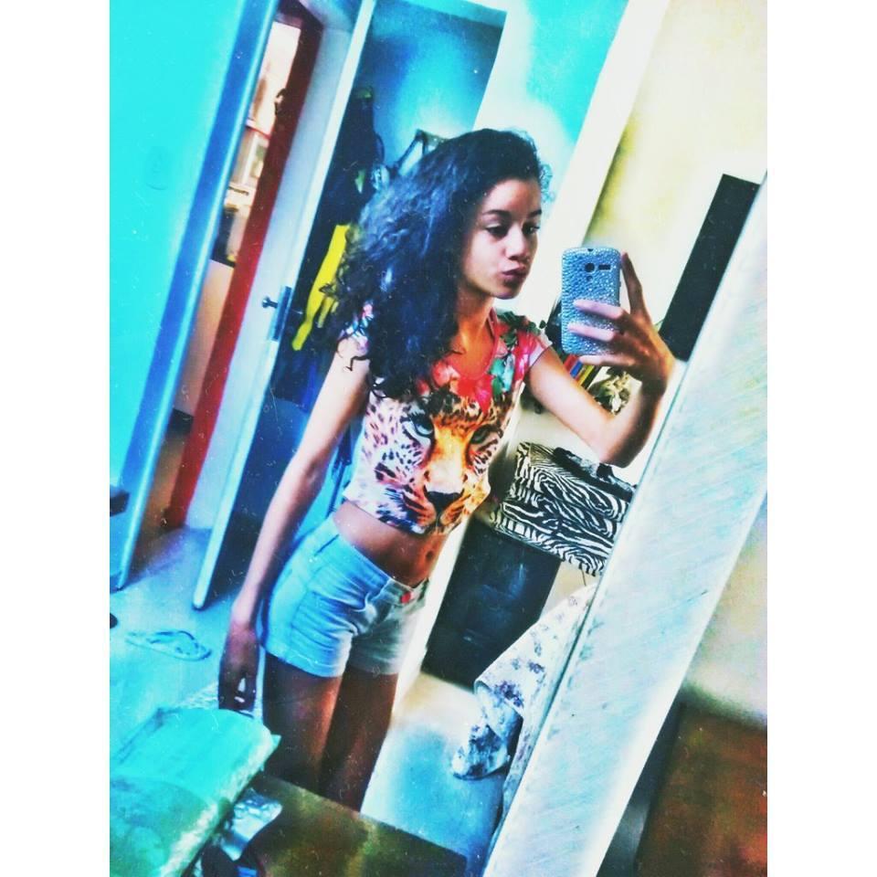Quero ser seu mundo vem com tudo vem matar o meu desejo ✨