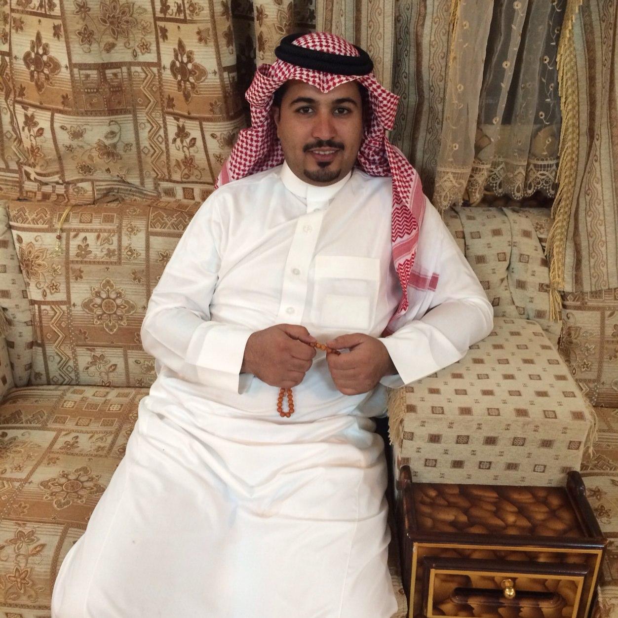 الأيام الجميله قريبة جداً ولا يفصلنا عنها إلا طريق عنوانه : ( الصبر ) !!!!