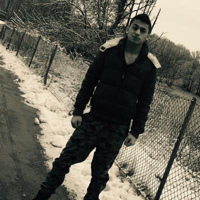 shadi_1998's profile picture. 