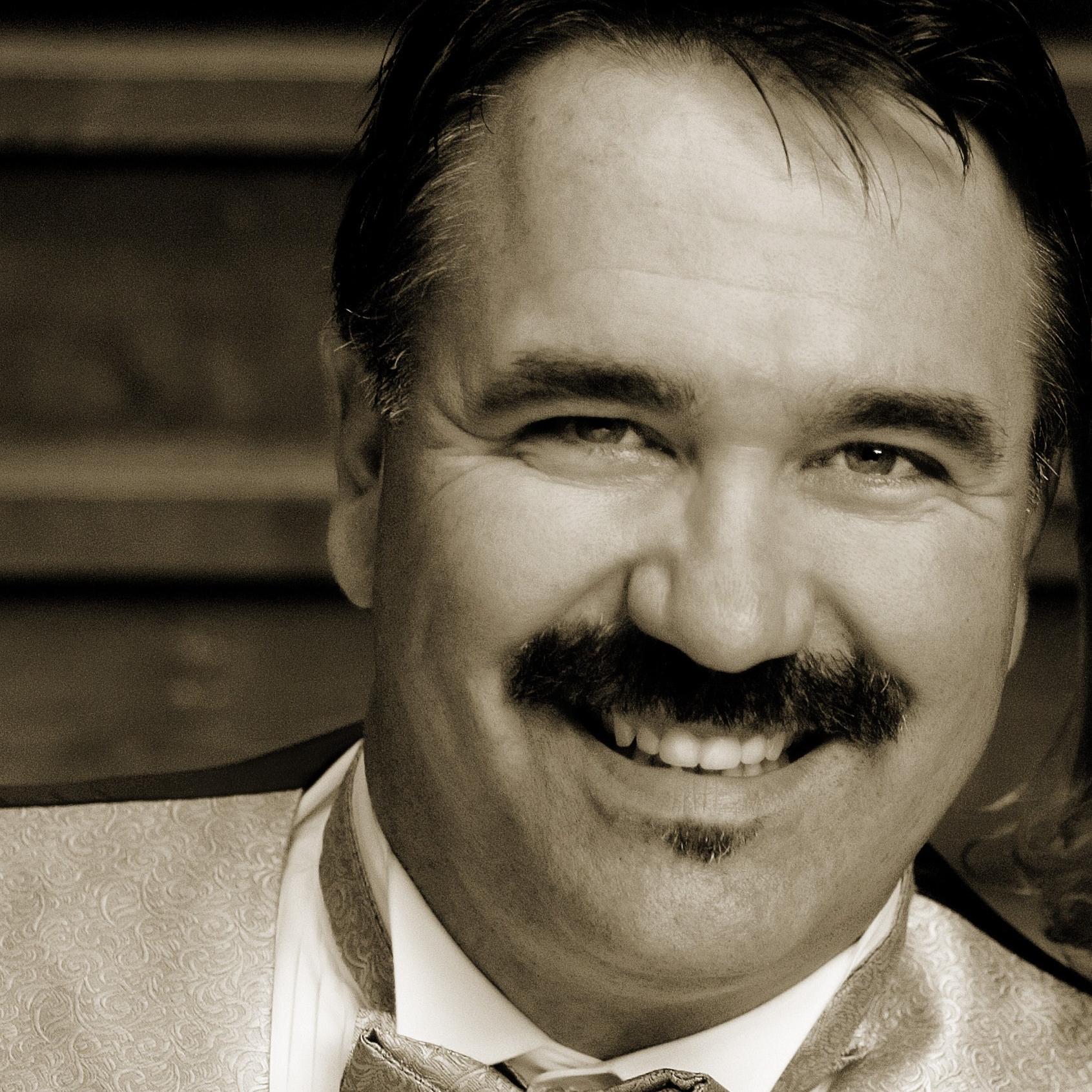 SimplyRzultz's profile picture. 