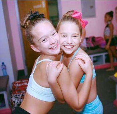Instagram: @zieglersisterss33. Kenzie Follow Me Please!!. Brooke Kosinski followers me 2-2-15