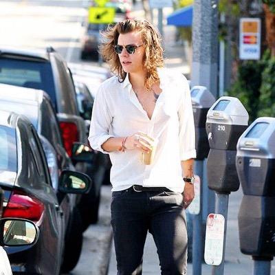 ⌨ another day, another slay ⌨
harry girl af