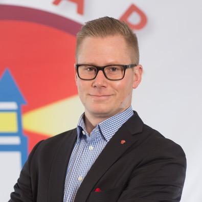 Typ CFO på Seko sjöfolk. Riksdagskandidat för S. Brinner för sjöfart, människors lika värde, italienska viner  och en hel del annat!
