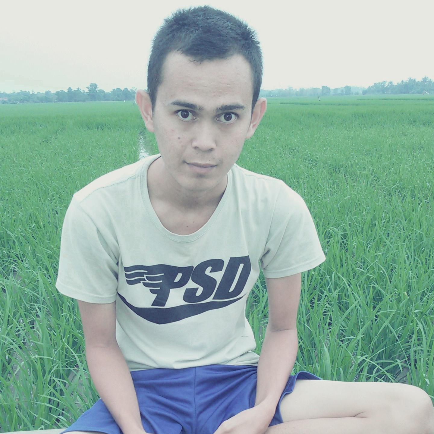 aden_dy's profile picture. i'am comic stand up, i'am support PERSIB BANDUNG, pernah juara dua di lomba cerdas cermat lawan anak kelas 2 SD