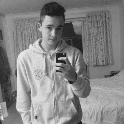 snapchat- chessyhamish123