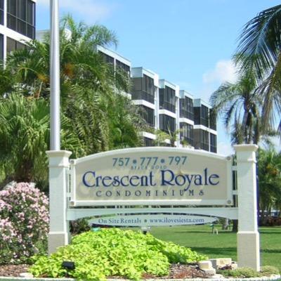 Condo 4E of Crescent Royale overlooks the main beach on Siesta Key. Minutes from Siesta Key village. available for summer rentals.