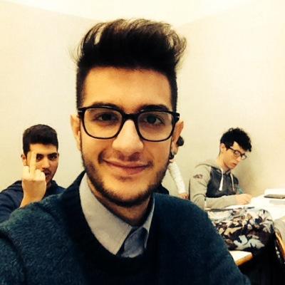 Mi chiamo Michele, ho 18 anni. Frequento il quinto anno di liceo scientifico, e la musica è la mia più grande passione. LoveOasis ❤️