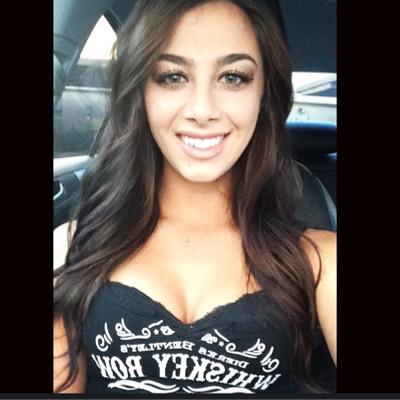 __TaylorRae__'s profile picture. Rocket ship Builder