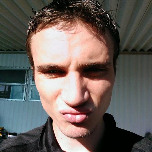 ZacharyLeeSimm1's profile picture. 