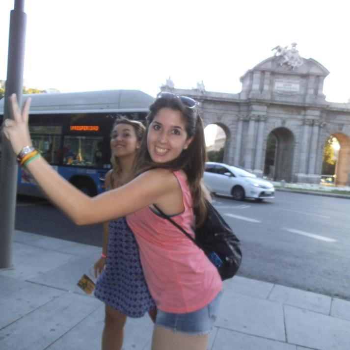 Granadinalimon's profile picture. Comedora de chuches compulsiva y con somnolencia crónica.
Ten la osadía de ser tú mismo.