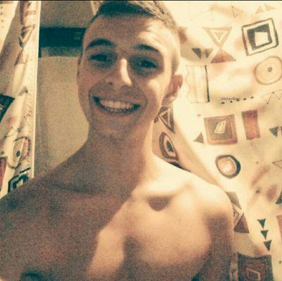 Instagram: inakivalencia \ Snap: inakito