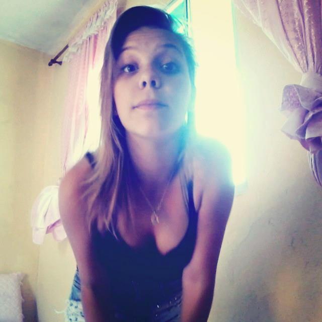Cuide de quem corre do seu lado e te quer bem  ♥