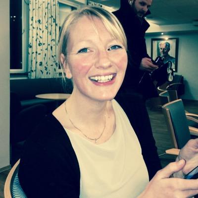 EdinaRingdal's profile picture. Stort sett blid.