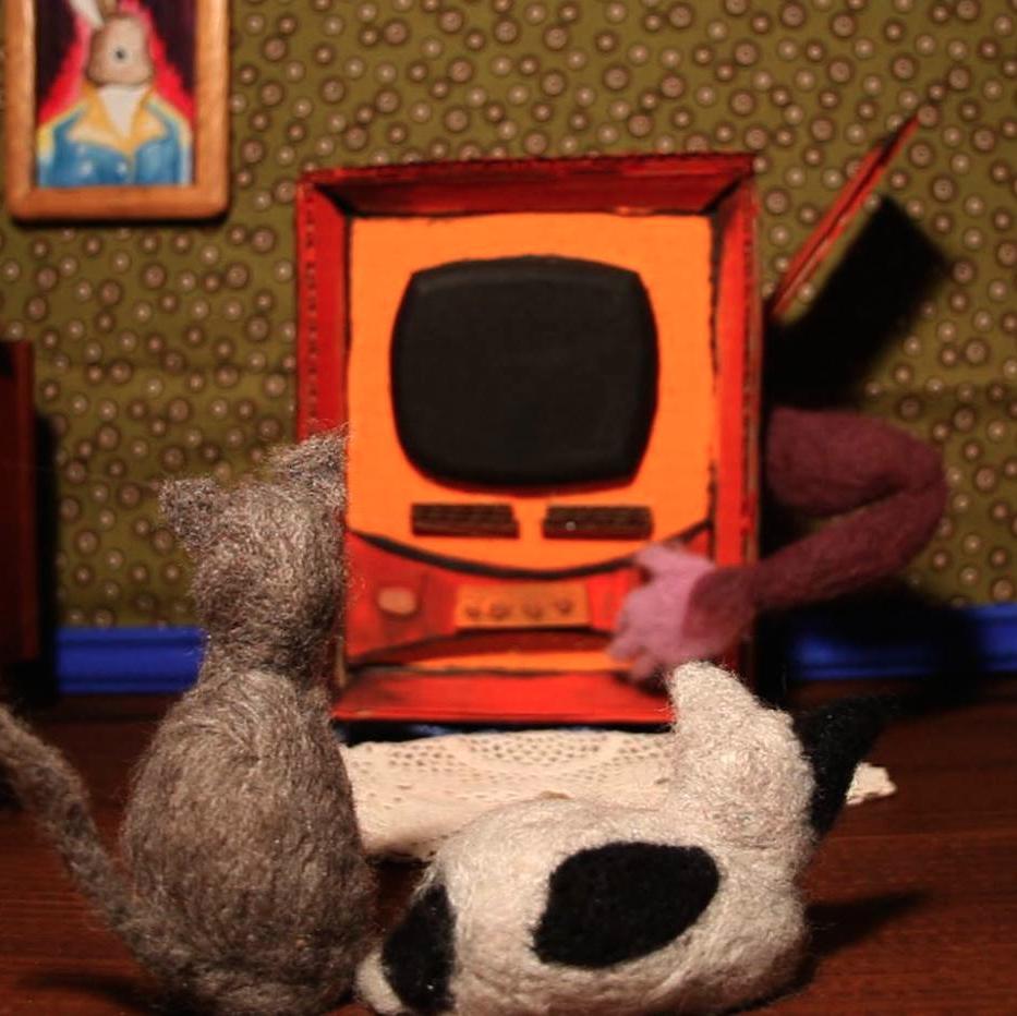 A world full of flesh and fabric faces, loonies, misfits and pony addicts. Clearly: it’s a story to which we can all relate.