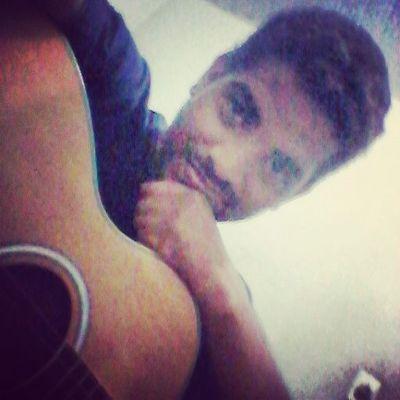 21, acadêmico de Sistemas de Informação pela Universidade Paranaense.