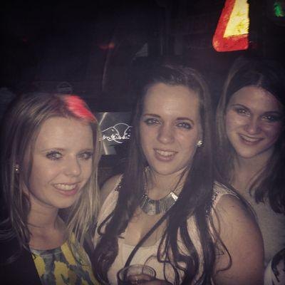 xxCharityy's profile picture. #20years #hbostudent #utrecht #texel