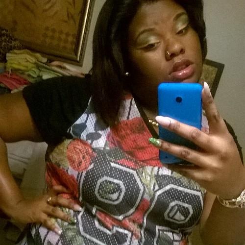 Aa qirl w/aa dream #TeamMixed Black/Chinese/ & Indian #TeamJacquees Follow/Mention Mee For aa Follow Back