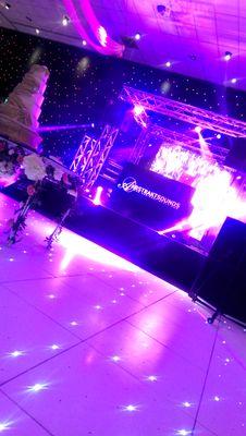 For bookings call: 07734438321