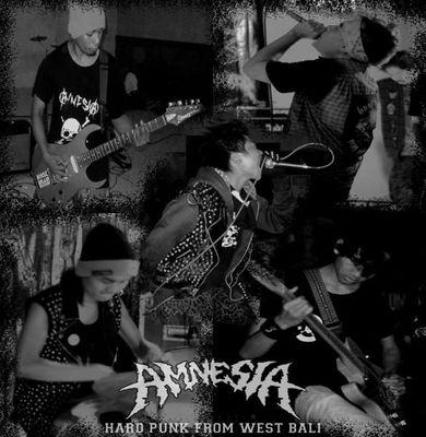 http.//www.reverbnation.com//amnesiahardpunkattack || Facebook : Amnesia PUNK || CP : 085737319276 @Dwix_Chaos13