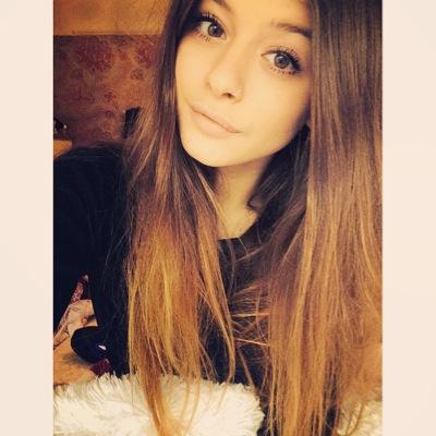 18. Instagram: laurenhollie15. Rory x