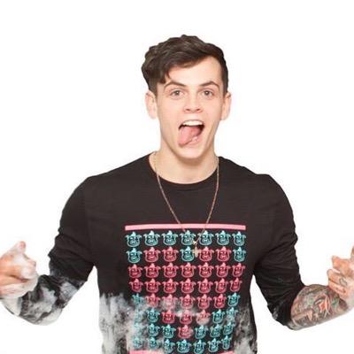 updates and more on your boy @danielsahyounie