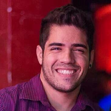 2.0, Piloto de Avião. Cruzeirense, lógico! Um sorriso abre portas e muda o mundo.