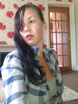 Vocalist love music and have been singing since a young age nearly had a career in horse racing p2p but gave that all up to have my son xx