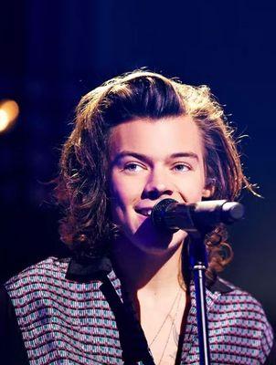 Soy Directioner, Mixer, Lovatic, Belieber, Smiler... Velo, Escuchalo, Amalo & Jamas Replay.