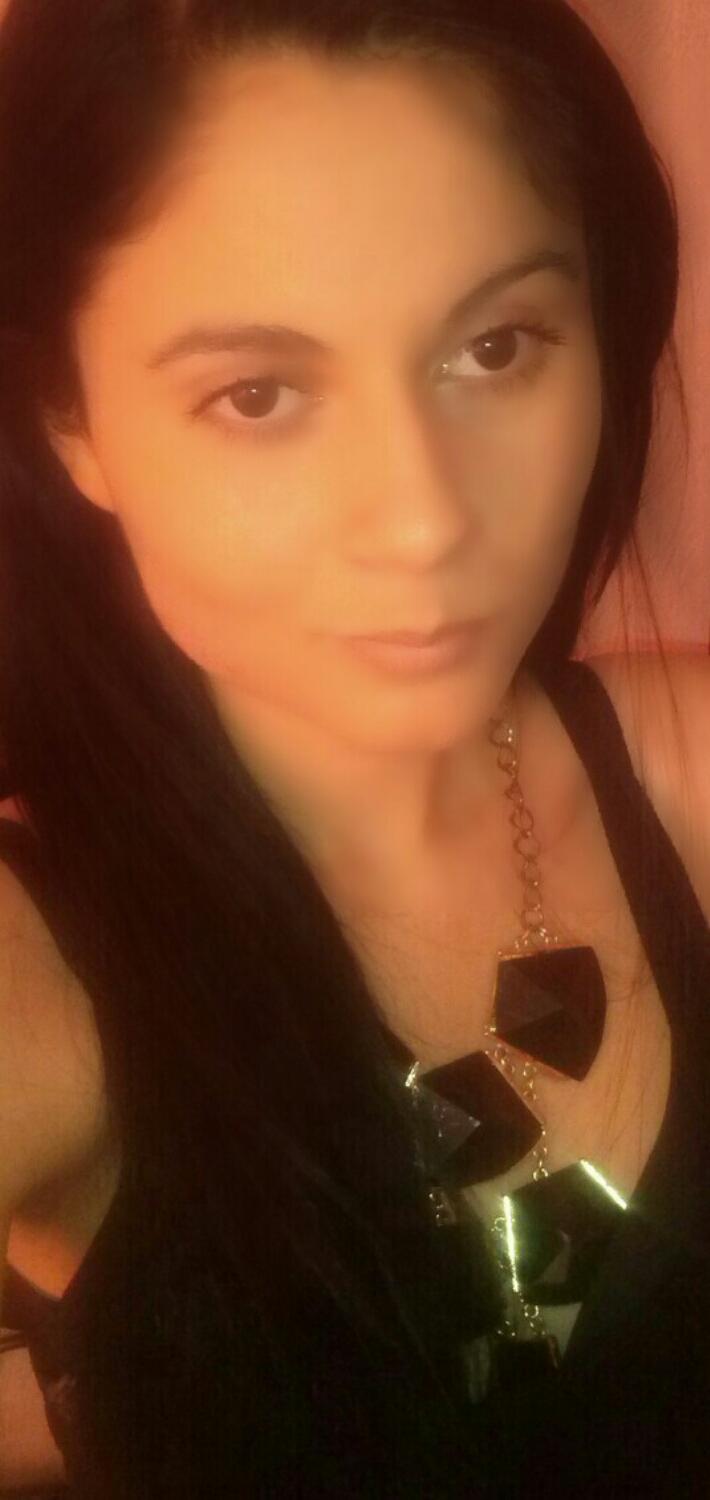 adiramirez29's profile picture. 