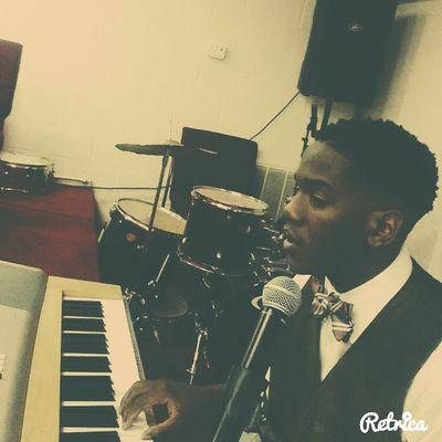 class of 2015
drummer /singer 
age 18 
god/family 
just trying to make it
