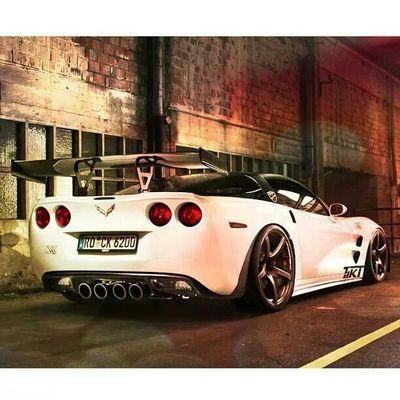 leoxoom's profile picture. 