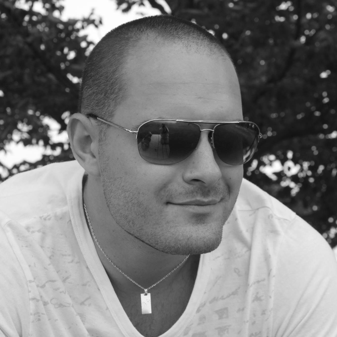 ComBineServices's profile picture. Services Include: Delivery/Moving/Pick up/Drop off (including motorcycles) Computer repair/Clean- up/Virus Spyware Malware/ Upgrades Volkswagen Repair/Tune-ups