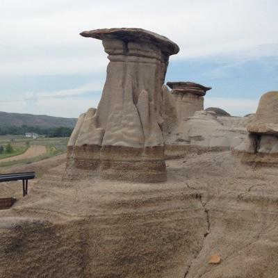 road2kismet's profile picture. They say you should keep your circle small, but truth be told, I'd rather have no circle at all. Just a few people here & there who I trust.